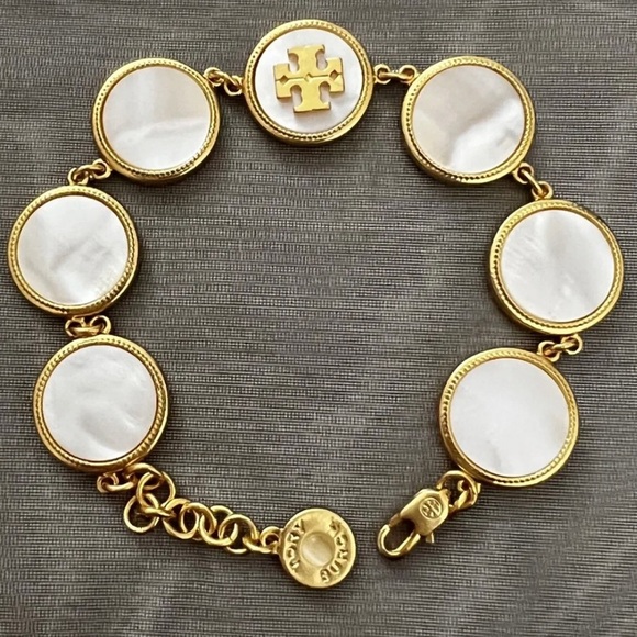 🆕 Tory Burch Authentic White Semi Precious Mother Of Pearl Coin Station Bracelet - Picture 9 of 13